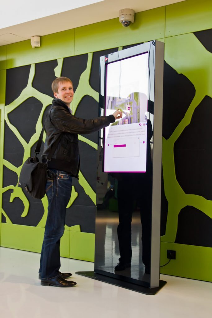 The wayfinding kiosk used by a student - campus wayfinding